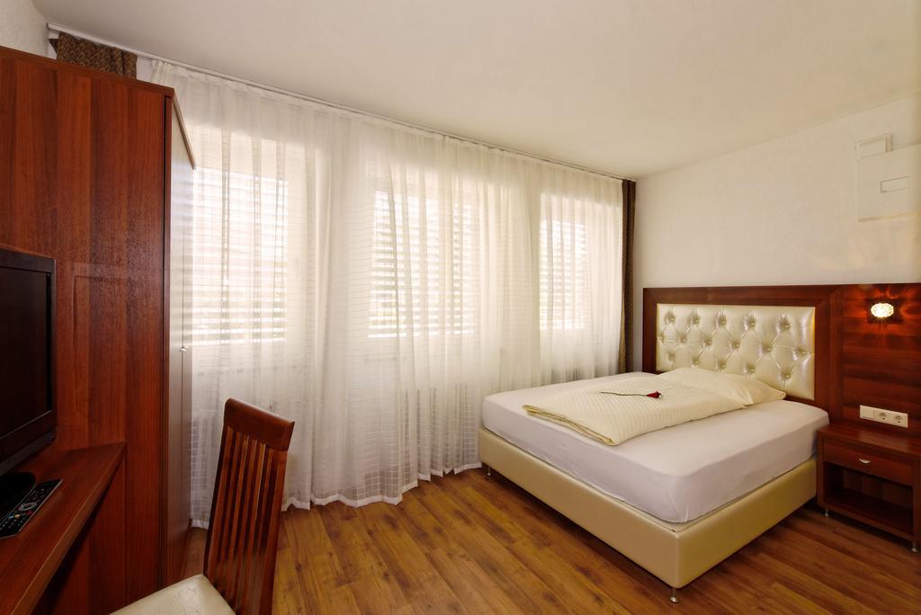 Zum Ziel Hotel Grenzach-Wyhlen Bei Basel ห้อง รูปภาพ